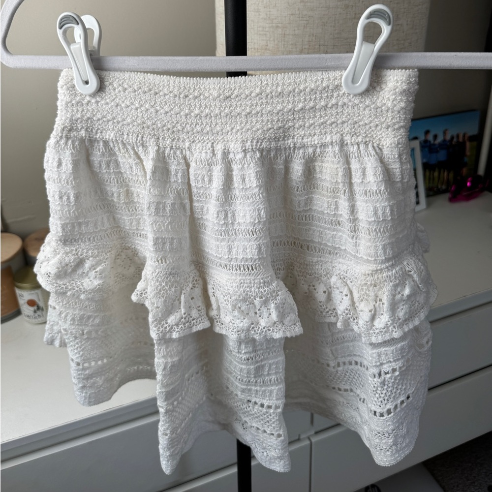 Aerie Ruffle Skirt- White (never worn) (NWT)